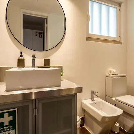 Akicity Santos Raven * Lisboa