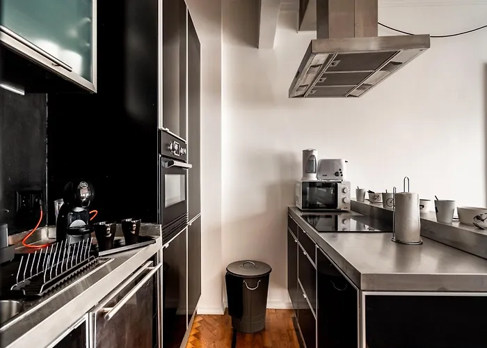 Akicity Santos Raven * Lisboa